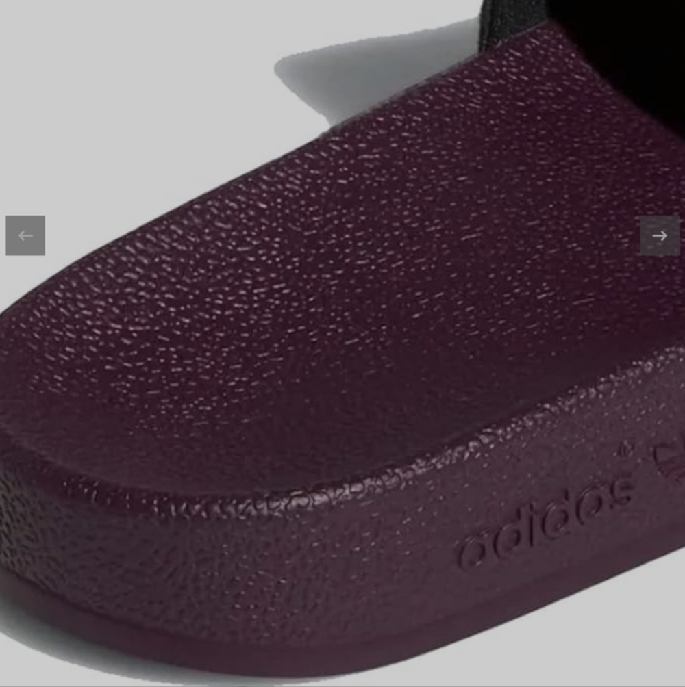 New Wmns Adilette Slide 'Victory Crimson Size 9 - Picture 6 of 15